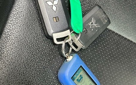 Mitsubishi Outlander III рестайлинг 3, 2017 год, 2 290 000 рублей, 13 фотография