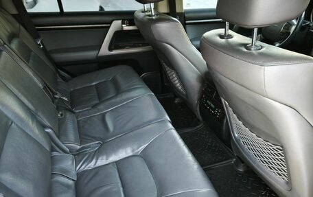 Toyota Land Cruiser 200, 2010 год, 3 480 000 рублей, 21 фотография