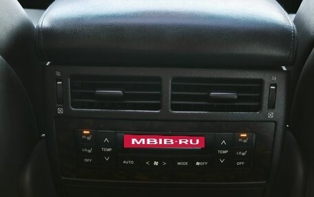 Toyota Land Cruiser 200, 2010 год, 3 480 000 рублей, 23 фотография