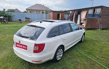 Skoda Superb III рестайлинг, 2011 год, 1 050 000 рублей, 3 фотография