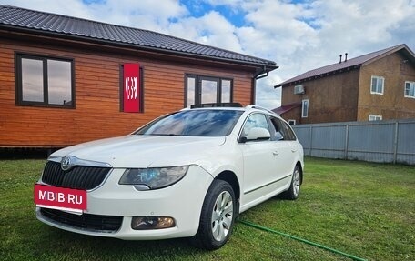 Skoda Superb III рестайлинг, 2011 год, 1 050 000 рублей, 6 фотография