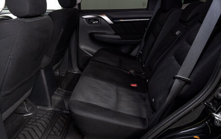 Mitsubishi Pajero Sport III рестайлинг, 2020 год, 2 800 000 рублей, 15 фотография