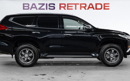 Mitsubishi Pajero Sport III рестайлинг, 2020 год, 2 800 000 рублей, 4 фотография