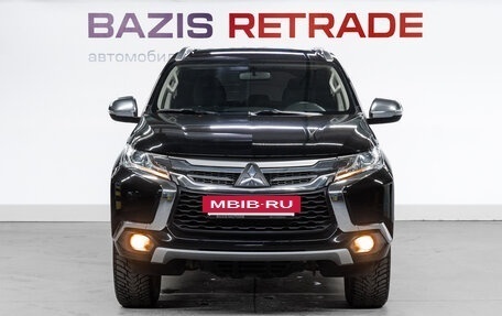 Mitsubishi Pajero Sport III рестайлинг, 2020 год, 2 800 000 рублей, 2 фотография