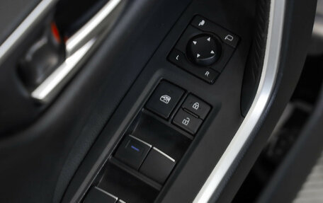 Toyota RAV4, 2020 год, 2 849 000 рублей, 23 фотография