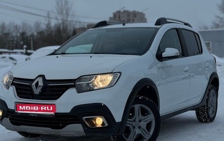 Renault Sandero II рестайлинг, 2019 год, 1 050 000 рублей, 1 фотография