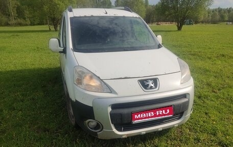 Peugeot Partner II рестайлинг 2, 2011 год, 750 000 рублей, 1 фотография