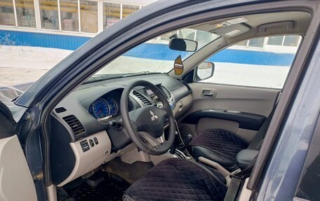 Mitsubishi L200 IV рестайлинг, 2008 год, 800 000 рублей, 15 фотография