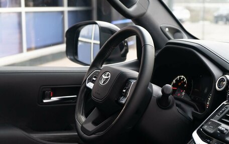 Toyota Land Cruiser, 2025 год, 16 200 000 рублей, 19 фотография