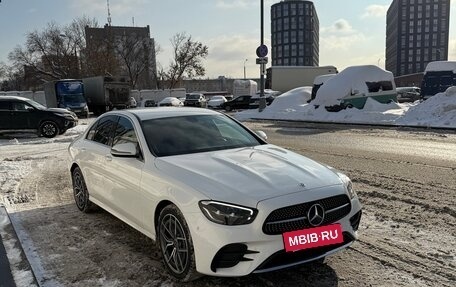 Mercedes-Benz E-Класс, 2020 год, 4 250 000 рублей, 4 фотография