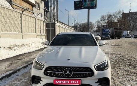 Mercedes-Benz E-Класс, 2020 год, 4 250 000 рублей, 2 фотография