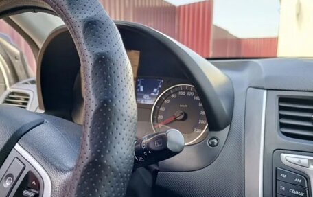 Hyundai Solaris II рестайлинг, 2011 год, 575 000 рублей, 8 фотография