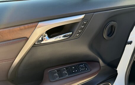 Lexus RX IV рестайлинг, 2021 год, 9 000 000 рублей, 13 фотография