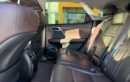 Lexus RX IV рестайлинг, 2021 год, 9 000 000 рублей, 18 фотография