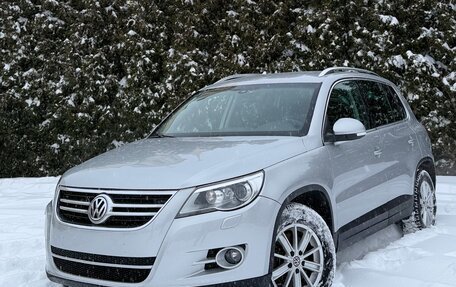 Volkswagen Tiguan I, 2011 год, 930 000 рублей, 1 фотография