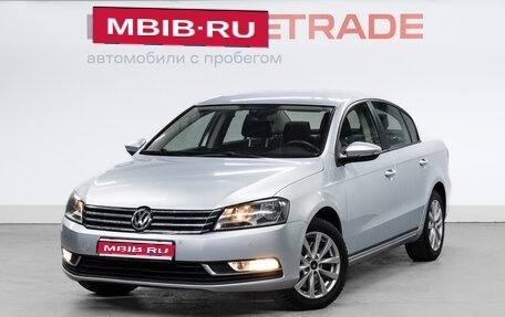 Volkswagen Passat B7, 2011 год, 950 000 рублей, 1 фотография