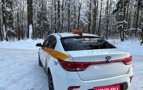 KIA Rio IV, 2020 год, 785 000 рублей, 4 фотография