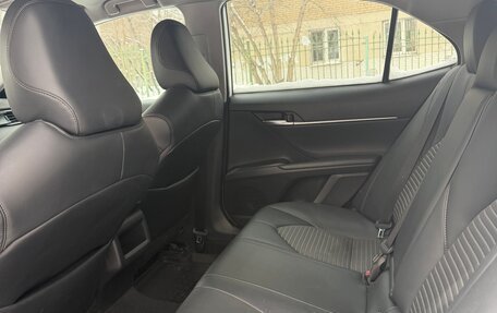 Toyota Camry, 2021 год, 2 900 000 рублей, 7 фотография