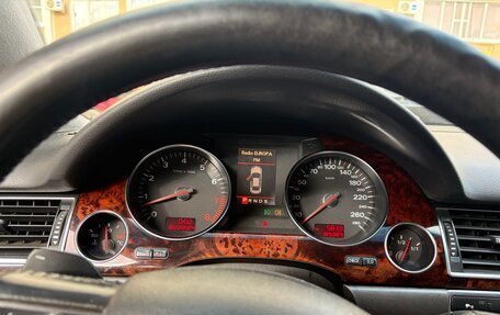 Audi A8, 2005 год, 1 700 000 рублей, 16 фотография