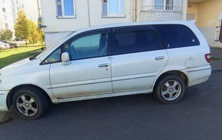 Nissan Presage I, 1998 год, 300 000 рублей, 2 фотография