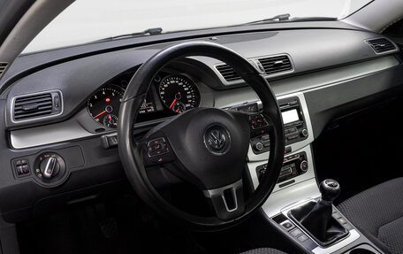 Volkswagen Passat B7, 2011 год, 950 000 рублей, 9 фотография