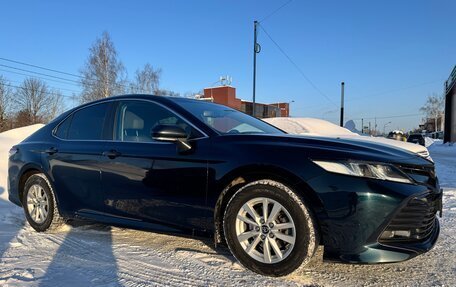 Toyota Camry, 2018 год, 2 700 000 рублей, 4 фотография