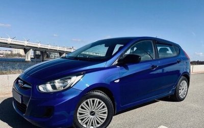 Hyundai Solaris II рестайлинг, 2011 год, 800 000 рублей, 1 фотография