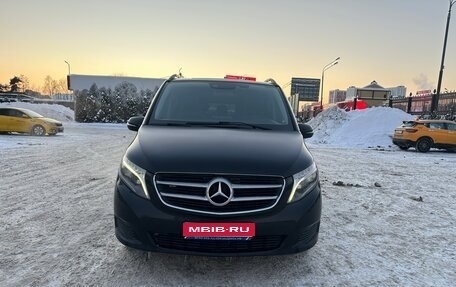 Mercedes-Benz V-Класс, 2018 год, 4 800 000 рублей, 1 фотография