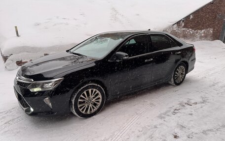 Toyota Camry, 2017 год, 3 000 000 рублей, 3 фотография
