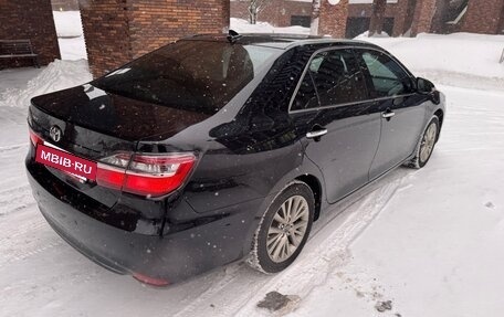 Toyota Camry, 2017 год, 3 000 000 рублей, 6 фотография
