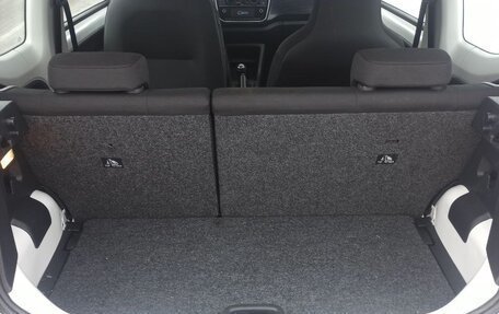 Volkswagen up! I рестайлинг, 2021 год, 999 000 рублей, 9 фотография