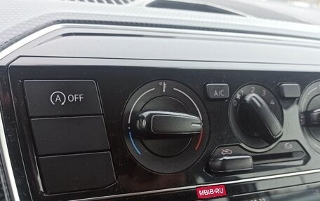 Volkswagen up! I рестайлинг, 2021 год, 999 000 рублей, 11 фотография