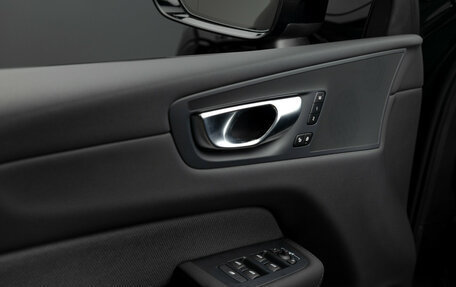 Volvo XC60 II, 2025 год, 6 900 000 рублей, 10 фотография