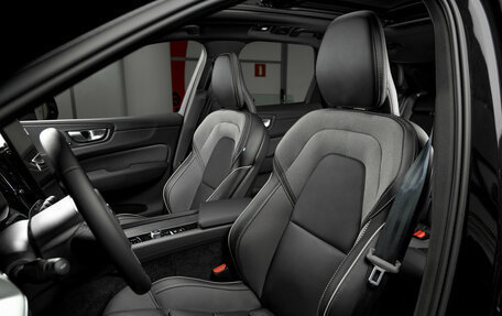 Volvo XC60 II, 2025 год, 6 900 000 рублей, 13 фотография