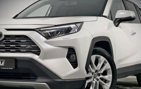 Toyota RAV4, 2020 год, 3 545 000 рублей, 2 фотография