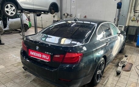 BMW 5 серия, 2010 год, 1 450 000 рублей, 3 фотография