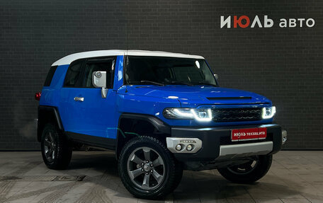 Toyota FJ Cruiser, 2008 год, 2 470 000 рублей, 3 фотография