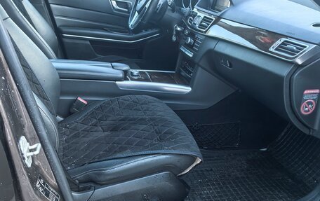 Mercedes-Benz E-Класс, 2015 год, 2 200 000 рублей, 6 фотография