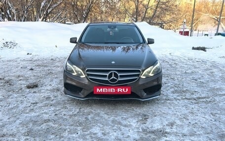 Mercedes-Benz E-Класс, 2015 год, 2 200 000 рублей, 2 фотография