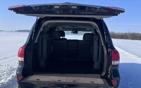 Toyota Land Cruiser 200, 2010 год, 2 850 000 рублей, 9 фотография