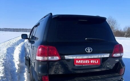 Toyota Land Cruiser 200, 2010 год, 2 850 000 рублей, 7 фотография