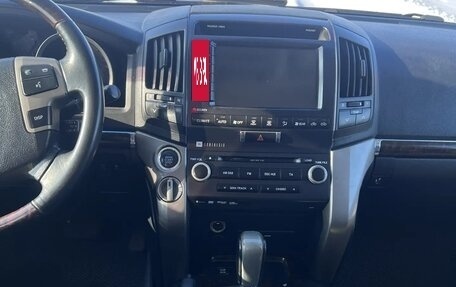 Toyota Land Cruiser 200, 2010 год, 2 850 000 рублей, 12 фотография