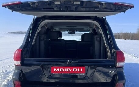 Toyota Land Cruiser 200, 2010 год, 2 850 000 рублей, 17 фотография