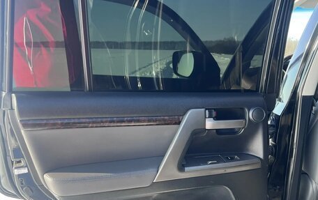 Toyota Land Cruiser 200, 2010 год, 2 850 000 рублей, 30 фотография