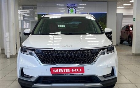 KIA Carnival, 2023 год, 4 710 000 рублей, 2 фотография