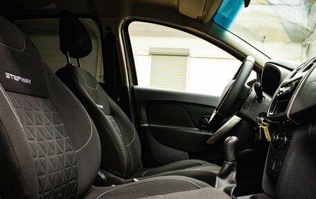 Renault Sandero II рестайлинг, 2017 год, 999 000 рублей, 12 фотография