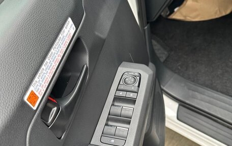 Toyota Hilux, 2025 год, 5 543 400 рублей, 10 фотография