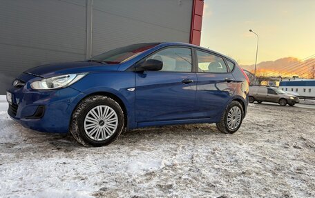 Hyundai Solaris II рестайлинг, 2011 год, 800 000 рублей, 8 фотография