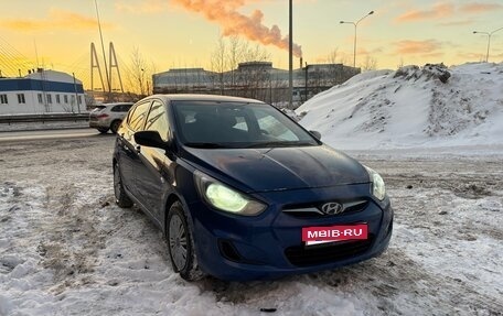 Hyundai Solaris II рестайлинг, 2011 год, 800 000 рублей, 2 фотография
