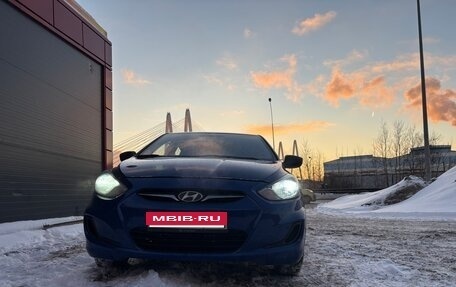 Hyundai Solaris II рестайлинг, 2011 год, 800 000 рублей, 9 фотография